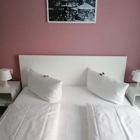 Hotel Altes Badehaus 3*